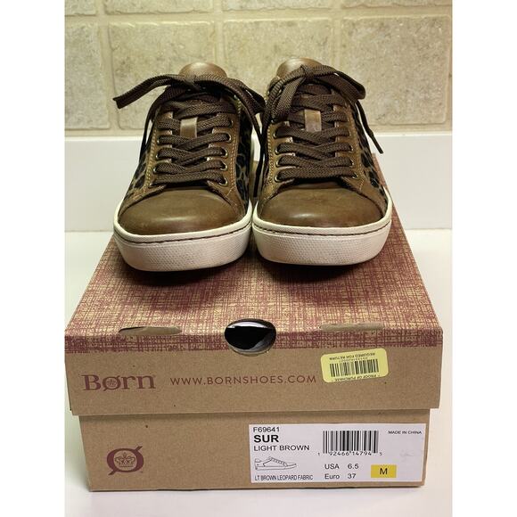 Women's Born Light Brown Leopard Fabric Lace-Up Leather Sneakers 6.5M - Picture 2 of 5